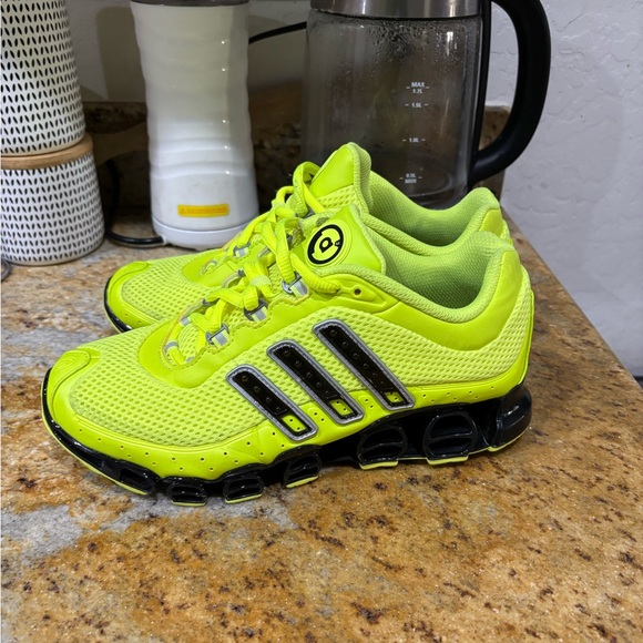 Adidas a3 size 7 - Picture 3 of 9